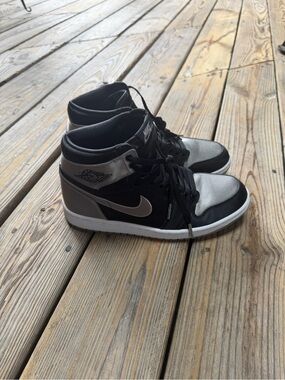 Nike Air Jordan 1 Retro High OG Satin Shadow Women’s 10 Men’s 8.5 FD4810-010